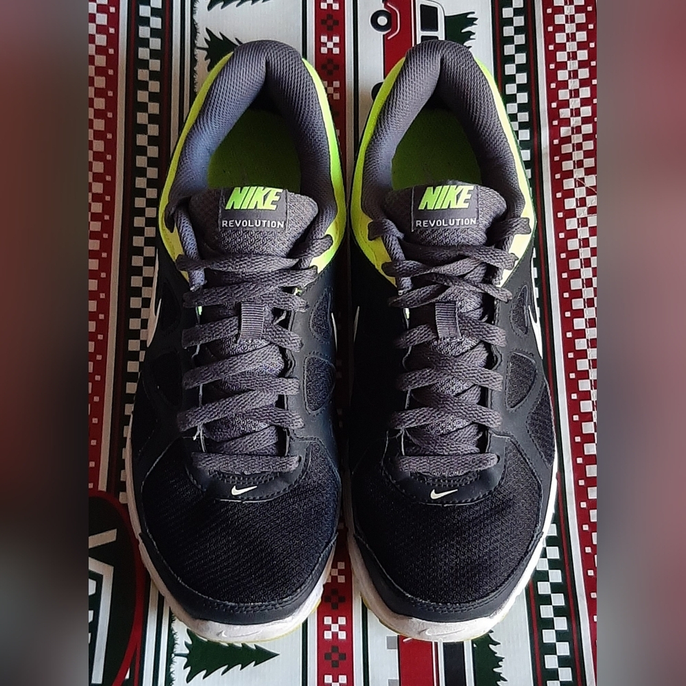 Nike Revolution Running Shoes